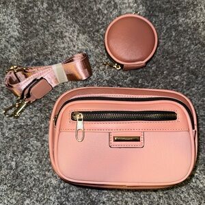 NWOT Women's Pinkish Salmon color Crossbody Camera style Bag with pouchy